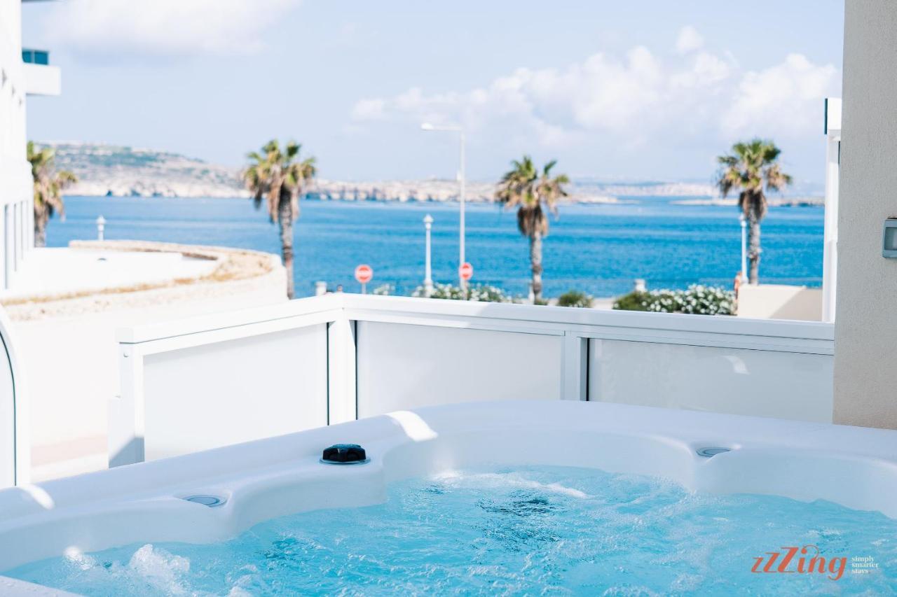 Stunning Holiday Villa With A Heated Jacuzzi St. Paul's Bay Exterior foto